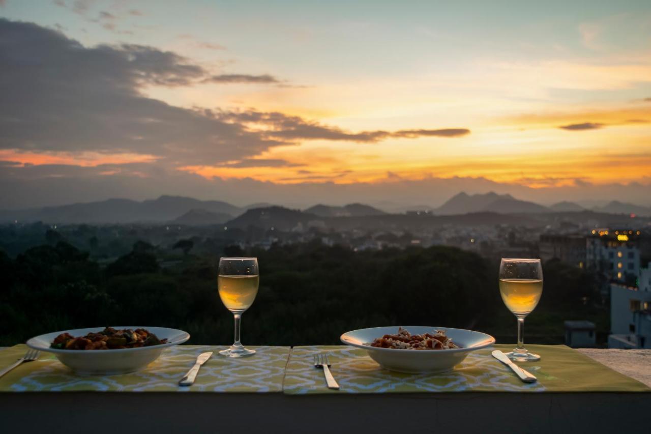 Akshay Niwas Boutique Luxury Hotel Udaipur Exteriör bild