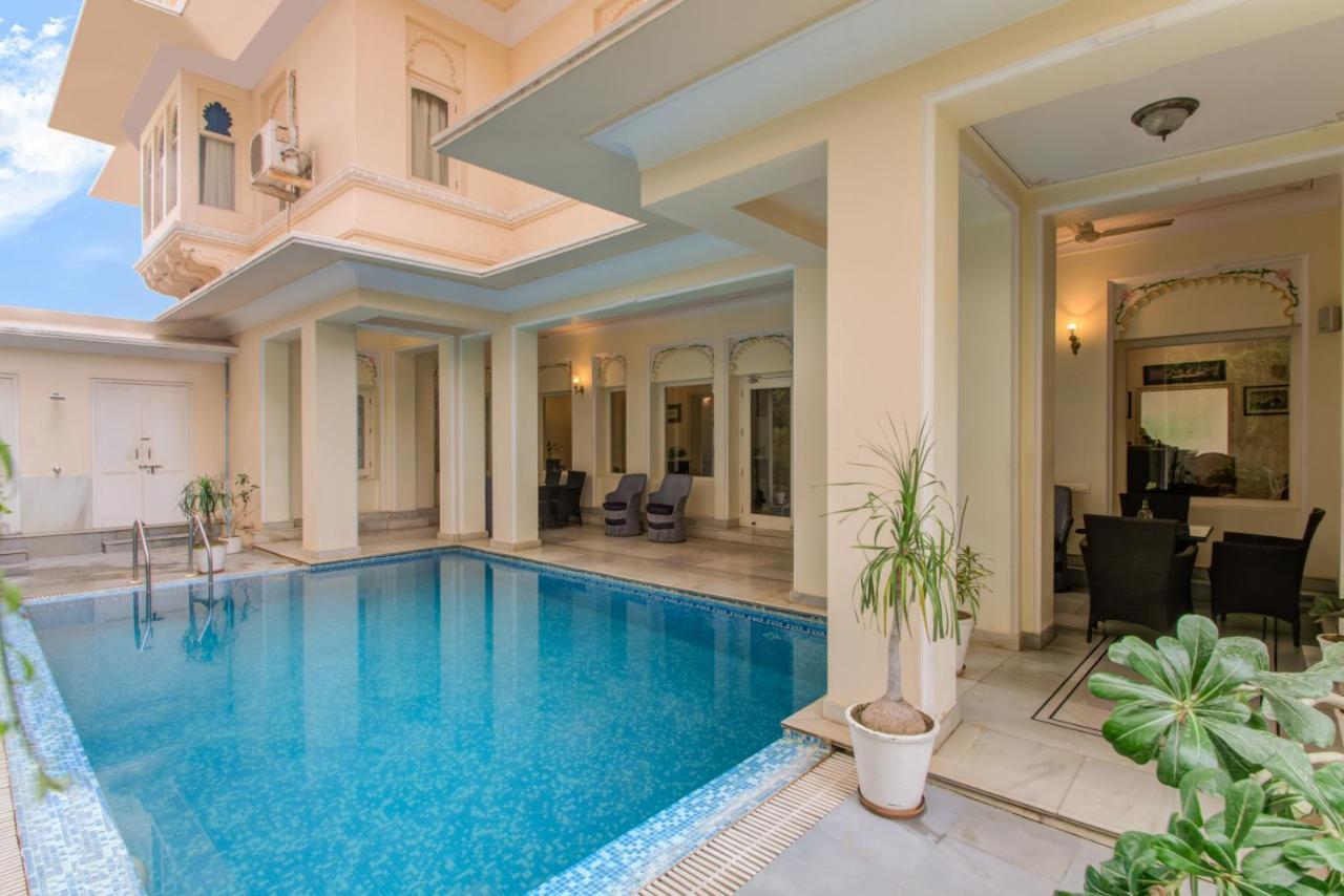 Akshay Niwas Boutique Luxury Hotel Udaipur Exteriör bild