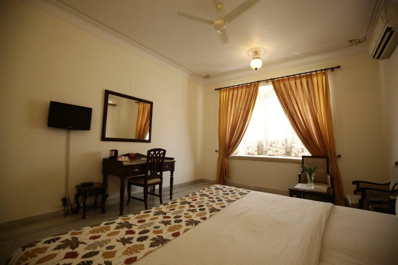 Akshay Niwas Boutique Luxury Hotel Udaipur Exteriör bild