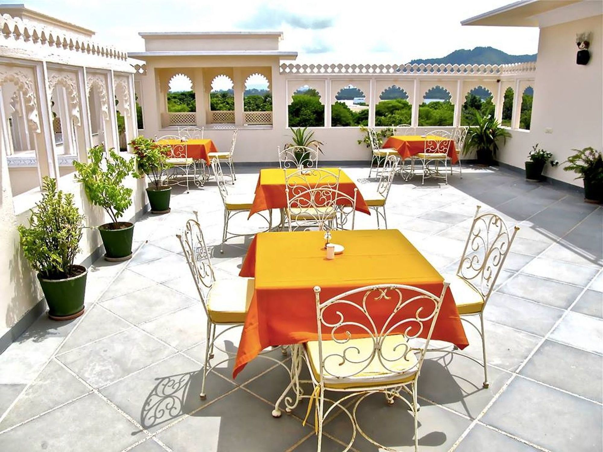 Akshay Niwas Boutique Luxury Hotel Udaipur Exteriör bild